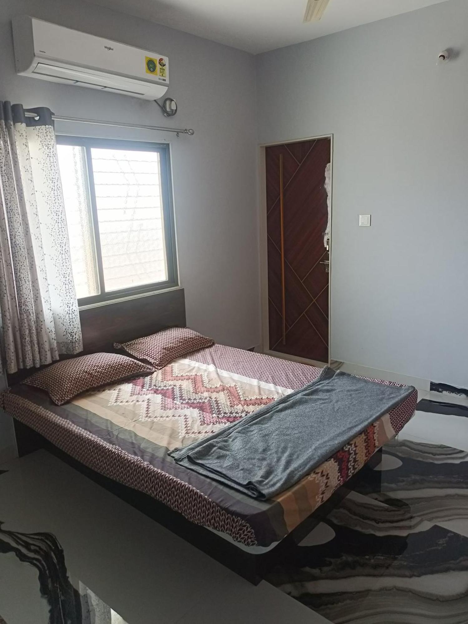 Matoshree Guesthouse Akalkot Kültér fotó