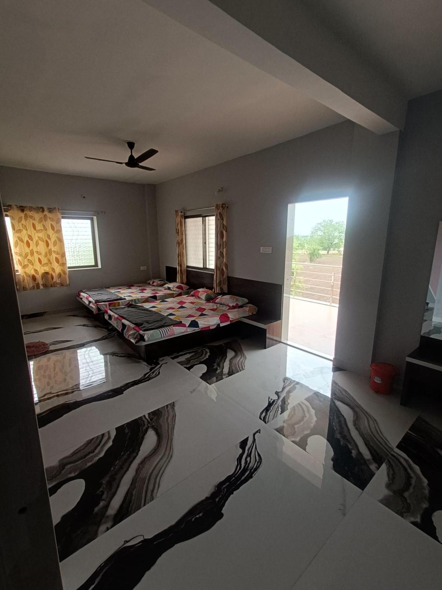 Matoshree Guesthouse Akalkot Kültér fotó
