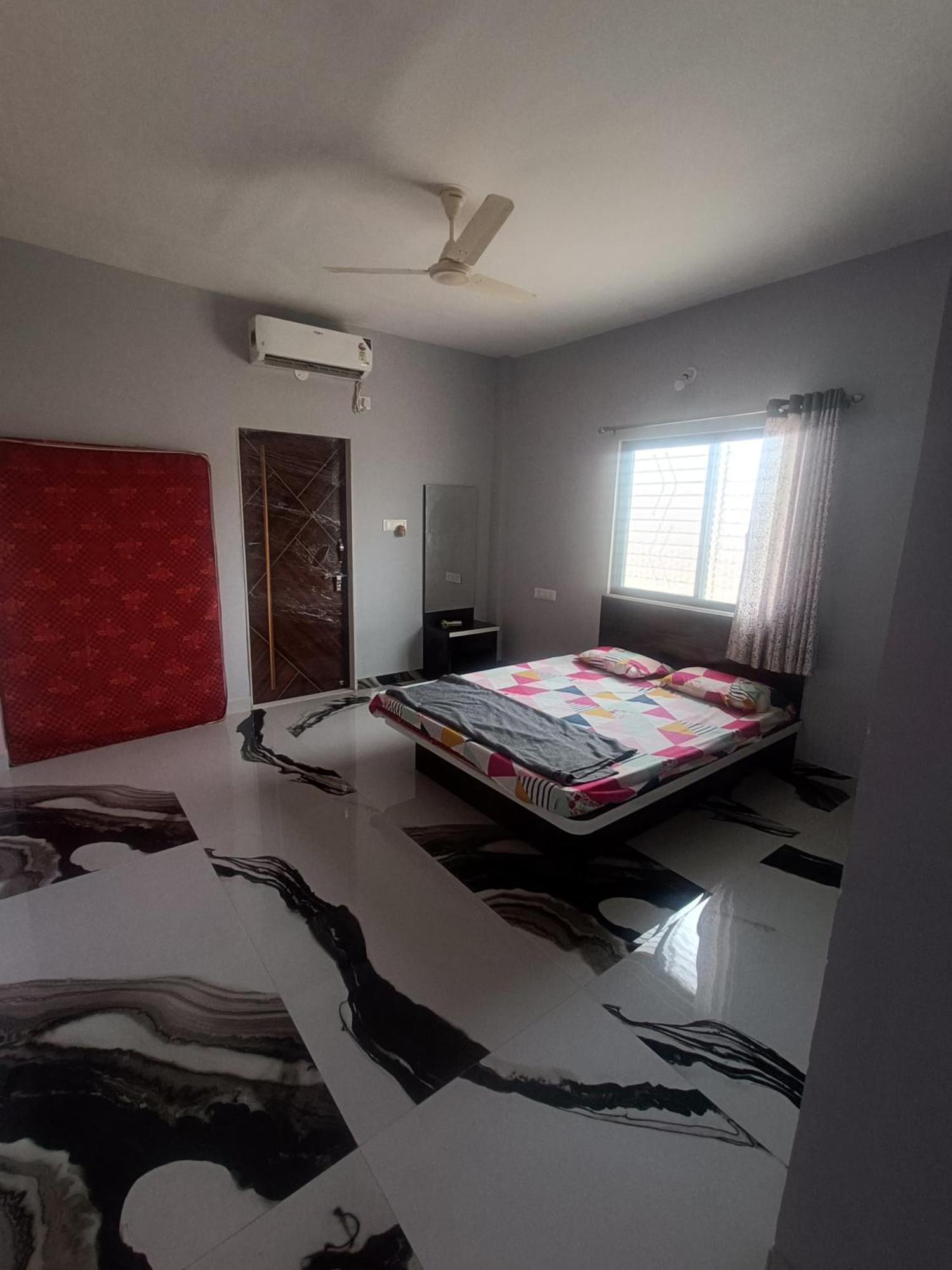 Matoshree Guesthouse Akalkot Kültér fotó